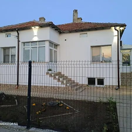 ника Villa *