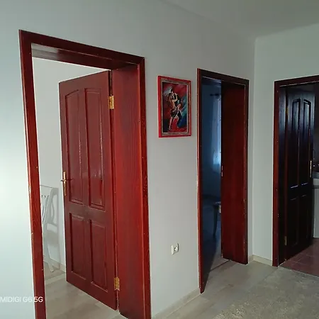 ника Villa Kavarna