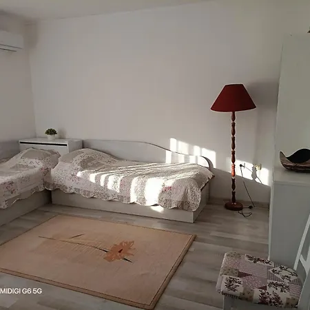 ника Villa Kavarna