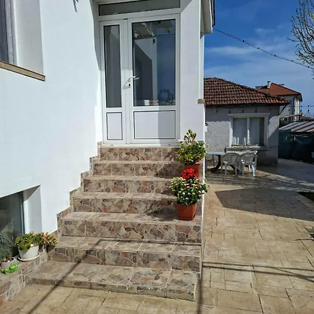 ника *