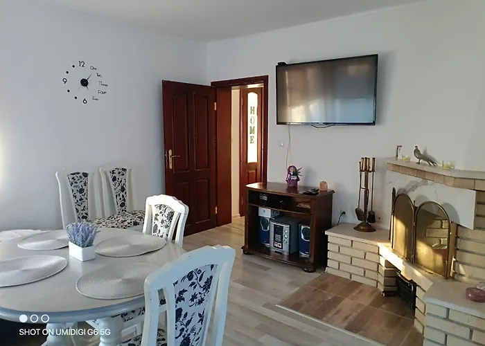 ника Луксозна вила *