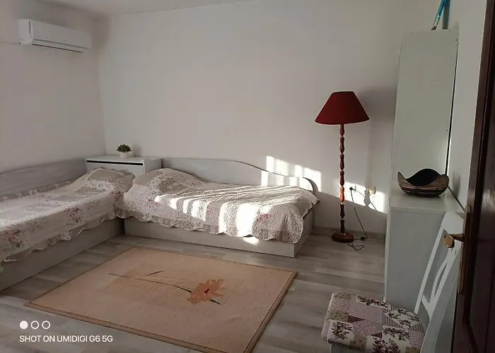 ника Луксозна вила Каварна